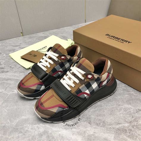 giày burberry chính hãng